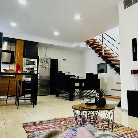 Nênê House - Casa De By Em Figueira Casa de Férias